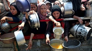 Israeli military begins daily ‘tactical pause’ in parts of starving Gaza