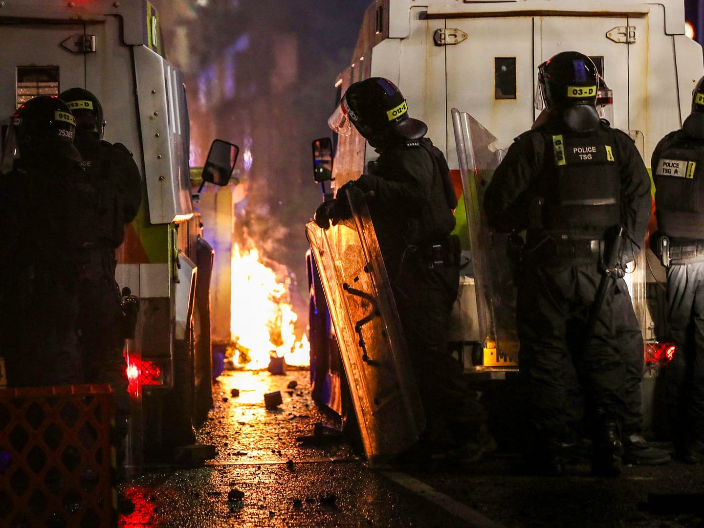 Police injured, houses burned in second night of riots in Northern Ireland