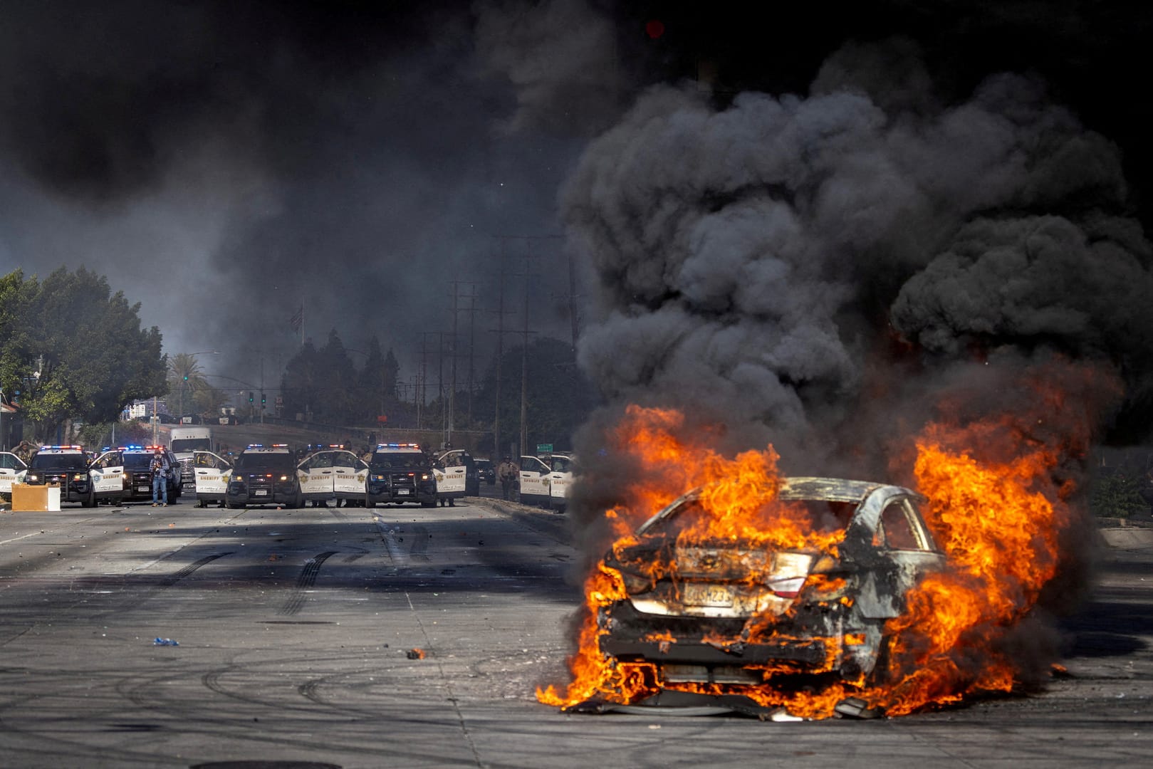 Cleanup begins after chaotic anti-ICE protests rock LA