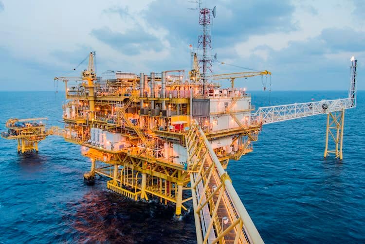 Crude Oil slides for a fifth day this week on Fed rate concerns