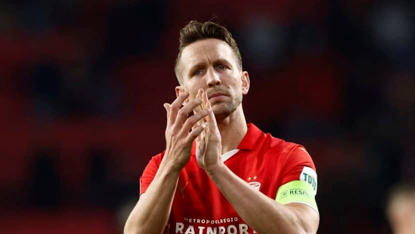 Breaking News:PSV strikers De Jong and Lang doubts for Shakhtar Champions League game
